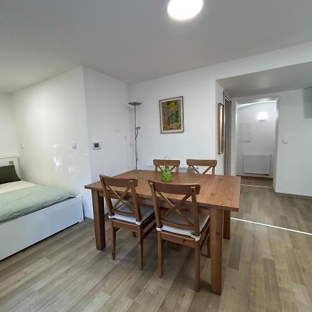 Stromoradni 17 Apartamento Břeclav Exterior foto
